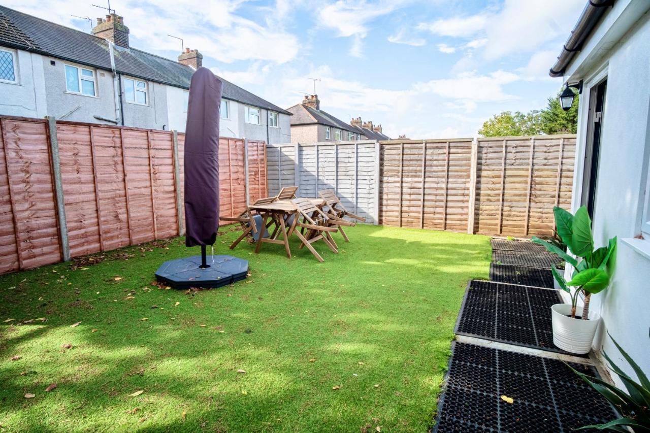 Little Garden View Apartman St Albans Kültér fotó
